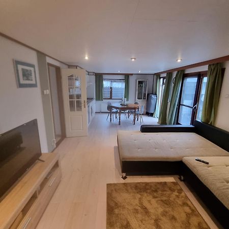 Ferienwohnung Direkt Am Strand In Makkum Exterior photo